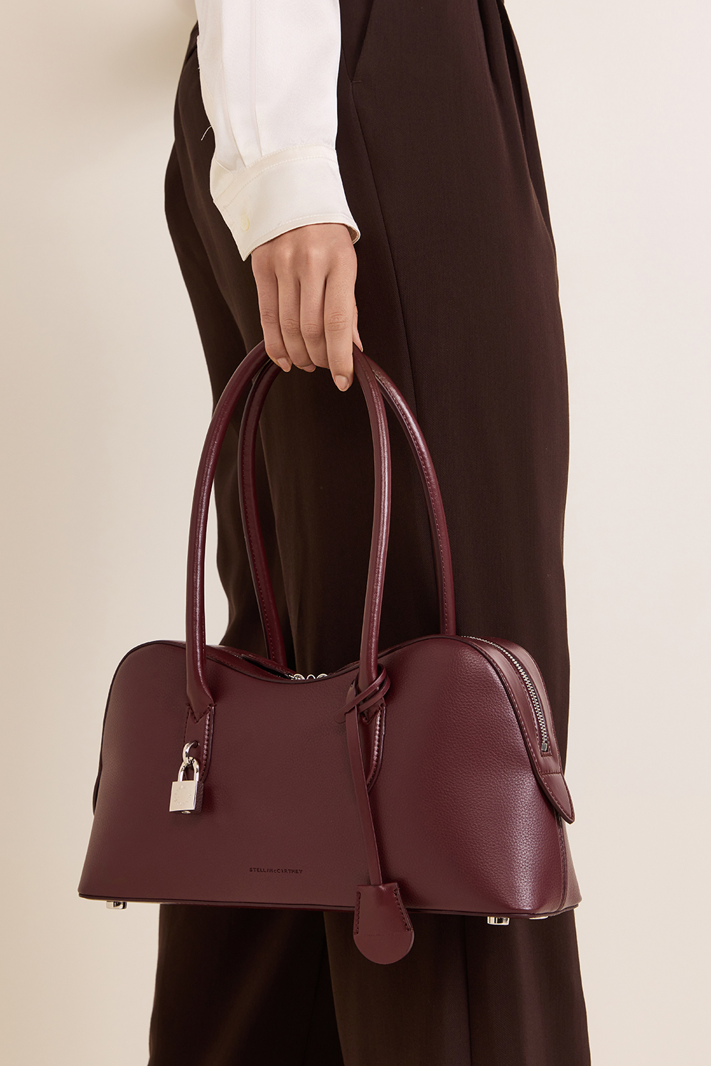 תמונת כל הלוק של תיק ריידר מדיום